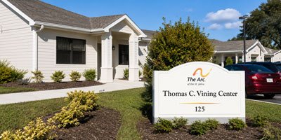 Thomas-C.-Vining-Center-signage-and-grounds